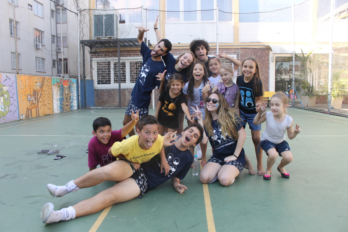 https://chazit.com/porto_alegre/../fotos/fotos_site/2015/1semestre/1 Sabado/98.JPG